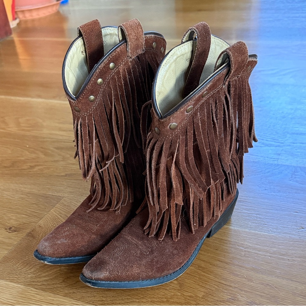 Kids Fringe Boots size Girls 2.5